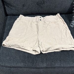 INC International Concepts High Waist Cream Shorts